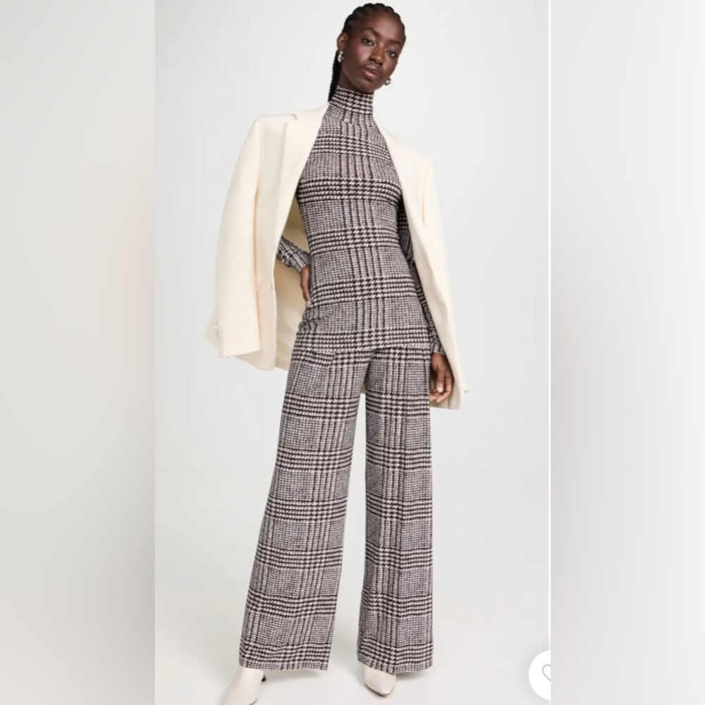 Norma Kamali Slim Fit Long Sleeve Turtleneck Top
